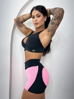 Conjunto Top e Short Brocado Rosa e Preto - WORKOUTFITBRAZIL
