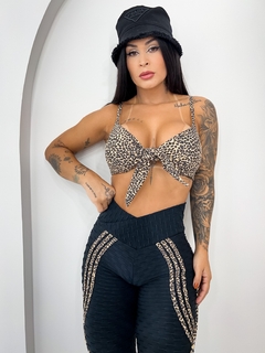 Conjunto Top com Bojo e Legging Empina Bumbum Brocado Preta com Oncinha - loja online