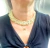 Colar Choker rígido 40cm diâmetro, crochê fio metal banho ouro renda em leque, 2cm largura.