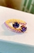 ANEL EM CROCHÊ FIO METAL OURO, CRISTAIS E STRASS SWAROVSKI LAVANDA.ARO 19 ajustável - comprar online