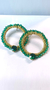BRINCOS ARGOLAS FRONTAIS, CROCHÊ FIO METAL OURO, CRISTAIS E STRASS SWAROVSKI VERDE ESMERALDA. - comprar online