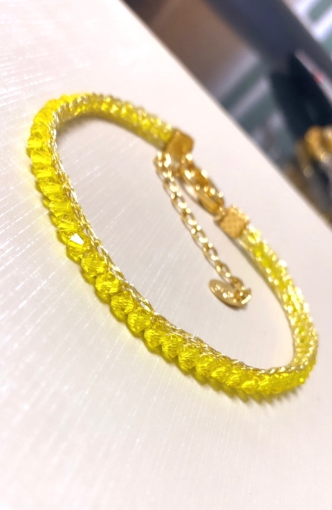 Tornozeleira riviera em crochê e cristais swarovski amarelo, 22cm + extensor 8cm.