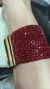 Bracelete em crochê fio metal e vidrilhos tchecos vermelho marsala, fecho magnético. - comprar online