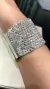 Bracelete em crochê, 4cm largura, fio metal e vidrilhos tchecos prata, fecho magnético.
