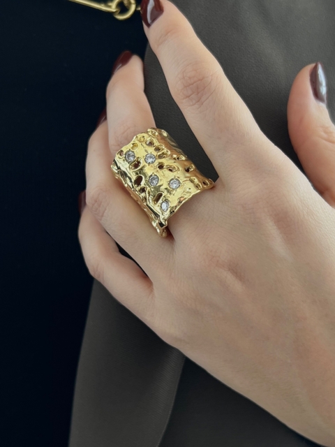 Anillo Celine oro