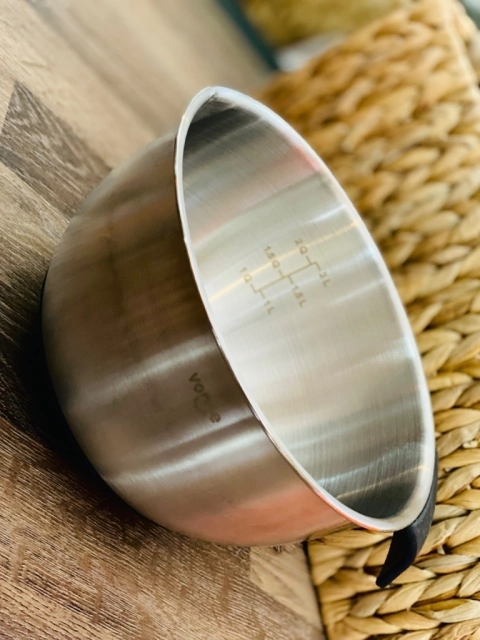 Bowl batidor de acero con asa y base siliconada - comprar online