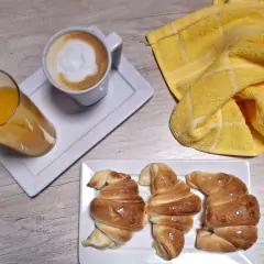 Medialunas 12 unidades - comprar online