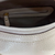 BOLSA PEQUENA EM COURO EMMY - OFF WHITE - SUELDOS