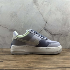 Air Force 1 Shadow Ghost World na internet