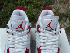 SB x Jordan Air Jordan 4 Varsity Red - Hype Imports BR