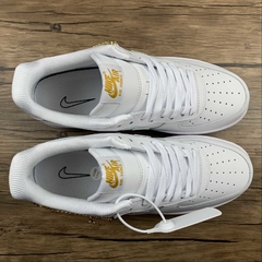 air force 1 gold bands The Lucky Charms Have a nike Day - loja online