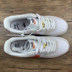Air Force 1 First Use Cream Orange na internet
