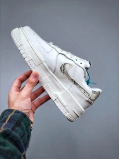 Air Force 1 Pixel Snake - Hype Imports BR