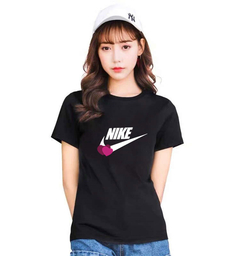 Camiseta "Nike Luv"