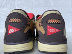 Imagem do Air Max 1 Travis Scott Baroque Brown