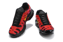 Supreme Air Max Plus Fire Pink
