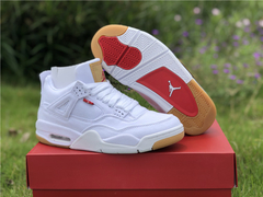 Levi's x Air Jordan 4 White na internet