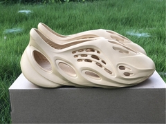 yeezy foam runner sail na internet