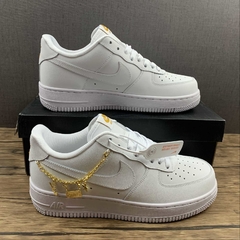 air force 1 gold bands The Lucky Charms Have a nike Day na internet
