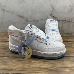 Imagem do Air Force 1'07 LX UV ( Muda de cor com calor do Sol )