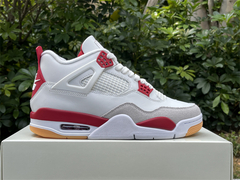 SB x Jordan Air Jordan 4 Varsity Red na internet