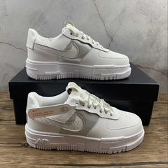Air Force 1 Pixel na internet