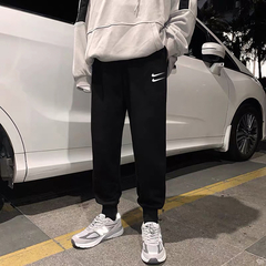 Calça Sportswear Swoosh na internet