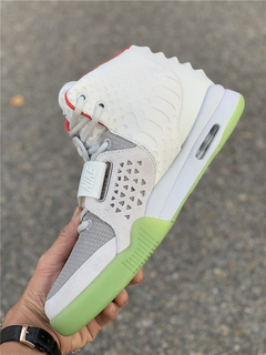 Air Yeezy 2 NRG 'Pure Platinum' - Hype Imports BR