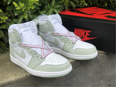Air Jordan 1 High OG "Seafoam" na internet