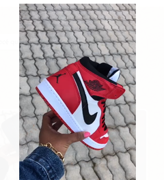 JORDAN 1 CHICAGO VERMELHA BRANCA na internet