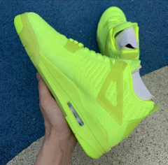 Air Jordan 4 Flyknit

Volt na internet