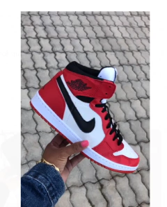 JORDAN 1 CHICAGO VERMELHA BRANCA - comprar online