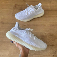 TENIS AD YEEZY BOOTS 350 BRANCO BRANCO na internet