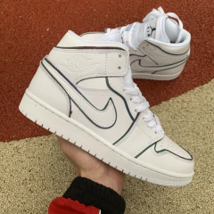 Refletivo Jordan 1 mid na internet