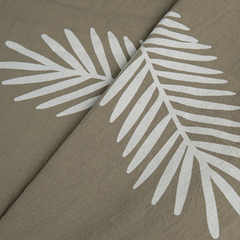 Tusor Liviano Gris Elefante Estampado con Hoja Blanca (1,50 mts)