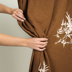 Gasa Pesada Premium Canela Estampada con Ramas (Ancho 2,20 mts) - comprar online