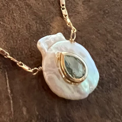 Choker Pérola Barroca e Cristal Aqua - comprar online