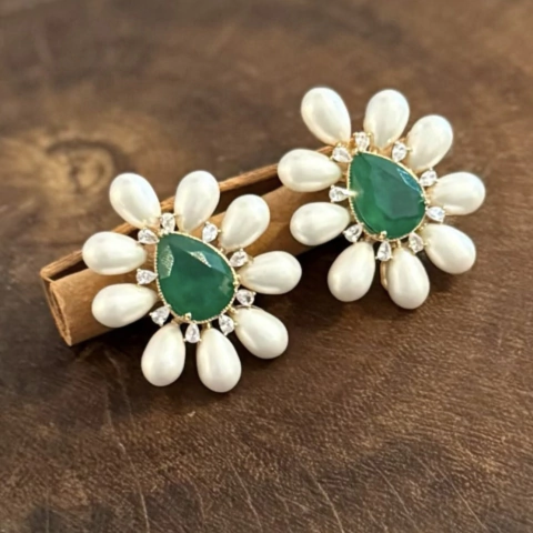 Brinco Pérola Gota Esmeralda Fusion - Banho Ouro