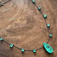 Colar Soraya - Esmeralda Colombiana Fusion