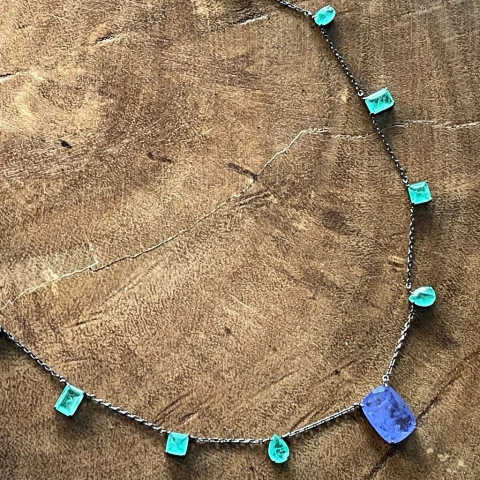 Colar Eloah Ródio Negro - Esmeralda Colombiana Fusion