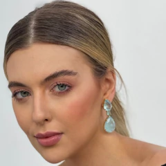 Brinco Cristal Azul Leitoso -Banho Ouro - comprar online