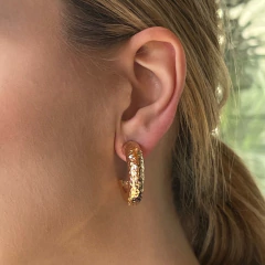 Argola Martelada - Banho Ouro na internet