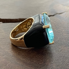 Anel Resinado Preto Cristal Topázio Azul na internet