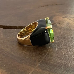 Anel Resinado Preto Cristal Peridoto na internet