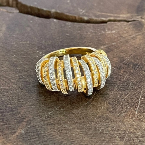 Anel Dourado Zircônia