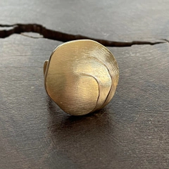 Anel Dourado Fosco Lia