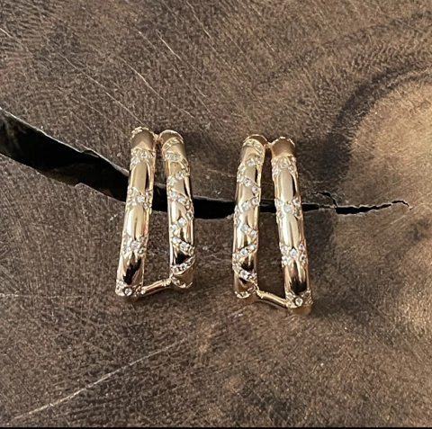 Brinco Ear Hook Duplo Zircônia