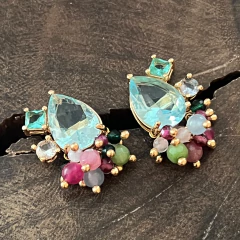 Brinco Gota Cristal e Cachinho Colorido