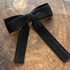 Presilha Laço Veludo Cotelê - Preto