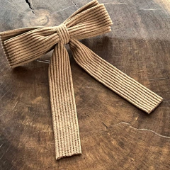 Presilha Laço Veludo Cotelê - Caramelo